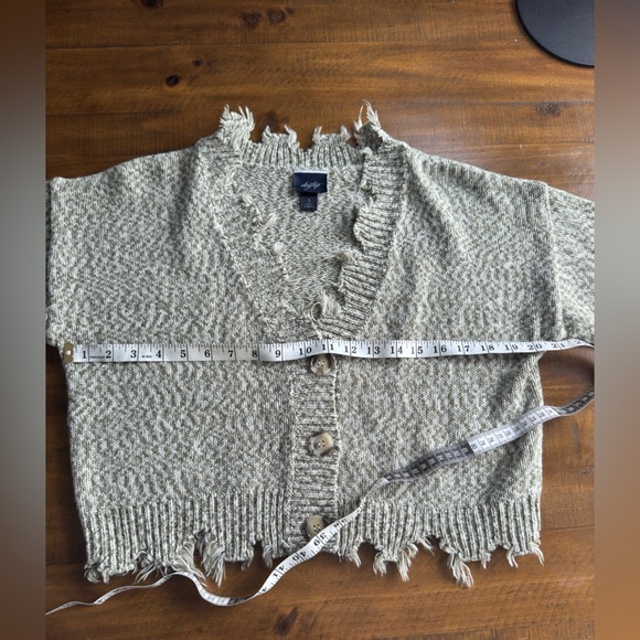 Daytrip adorable warm sweater cardigan button up - Picture 4 of 5